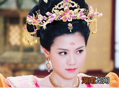 古代皇后的权力有多大 皇帝能够干涉皇后吗