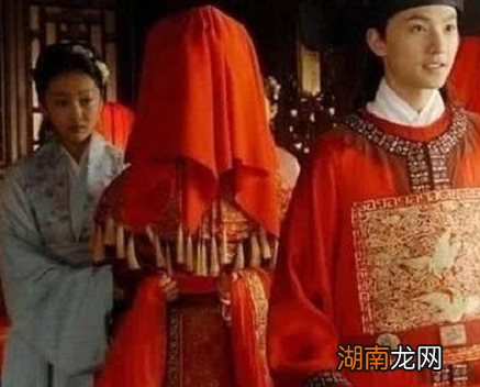 古代小妾身份卑微却有一个特权 这个特权是什么