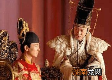 魏忠贤得势的时候,为何明军能战胜皇太极呢?