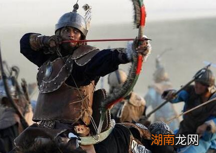 古代弓箭威力有那么大吗 古人中箭后为何拔不出来