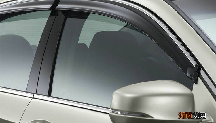 汽车玻璃不能升降了什么原因