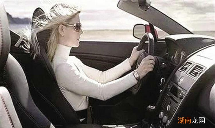 汽车在低速行驶时突然熄火是怎么回事