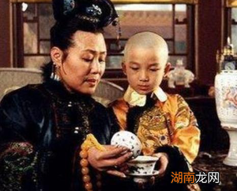 孝庄太后作为康熙的祖母 孝庄死后为何37年迟迟不肯下葬