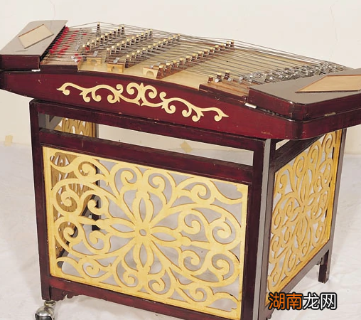 扬琴是一种什么样的乐器 中国常用击弦乐器扬琴介绍