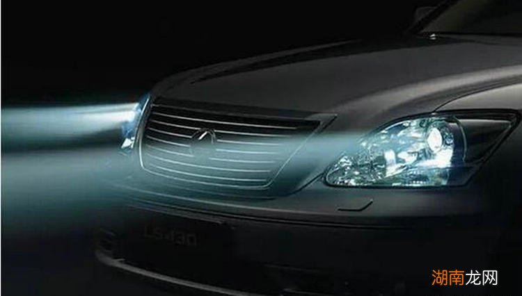 锁车后车灯无缘无故自己亮怎么回事