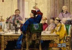 在古代人们大都想当官是因为什么？有何好处？