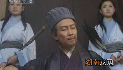 诸葛亮上演空城计时在城上抚琴 诸葛亮弹得曲子是什么