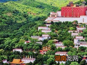 乾隆皇帝为何要修建避暑山庄？真正目的是什么？