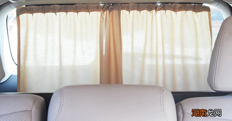 汽车遮阳帘怎么安装