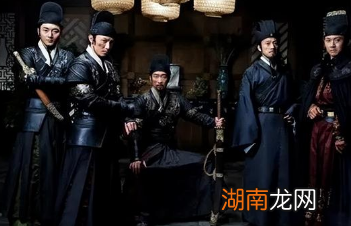 锦衣卫是在怎样的背景下诞生的？探索其形成过程