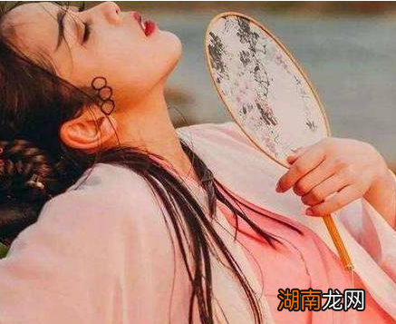 古代皇帝晚上是怎么选择妃子侍寝的 翻牌子只是其中之一