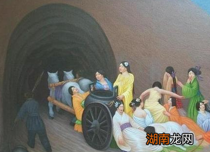 古代皇帝在用活人进行殉葬的时候 墓中的人能活多久