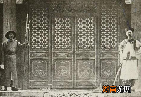 清朝侍卫是一个什么样的官 这个官职有多大