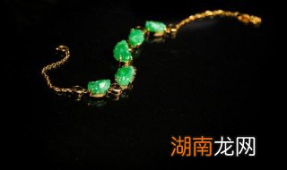 冰种翡翠飘阳绿怎么样 冰飘阳绿翡翠值钱吗