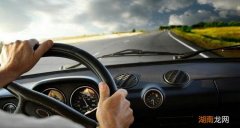 一加油就有异响是怎么回事