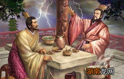 刘备在曹操手下时,为何曹操如此重视他呢?