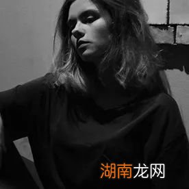 30㎡ 小户型,客厅、书房一体的设计更实用!