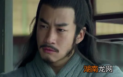 章邯在巨鹿之战后手中还有二十万秦军，为何向项羽投降？