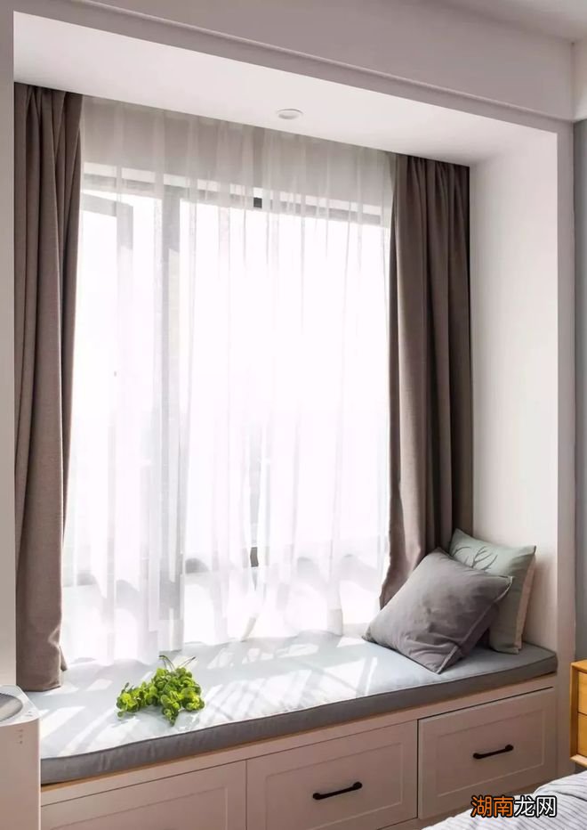 我敢说,打了卡座的家庭,至少有一半时间用在餐厅,实用性没得说