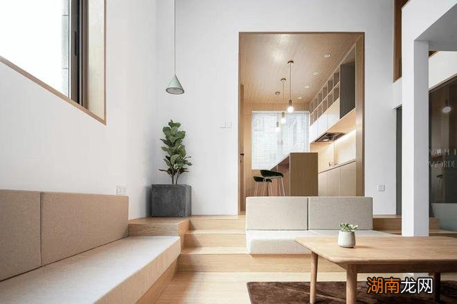 我敢说,打了卡座的家庭,至少有一半时间用在餐厅,实用性没得说