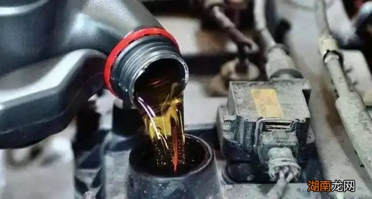 汽车更换机油需要多少钱