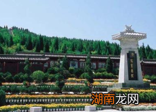 秦始皇陵规模宏大,到底是谁设计的呢?