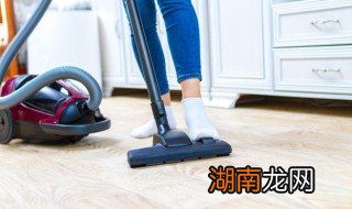 地板怎么才能清洗干净 清洁地板的教程