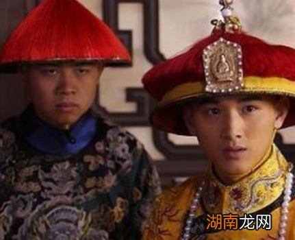 乾隆皇帝在知道继位后 乾隆为什么不喜反而痛哭不已