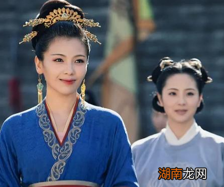 武则天身为女子是怎么坐上皇位的 之后为什么再也没有出现女皇帝