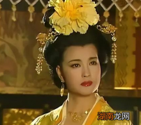 武则天身为女子是怎么坐上皇位的 之后为什么再也没有出现女皇帝