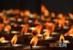 古代长明灯是用什么材料做的 长明灯真的能千年不灭吗