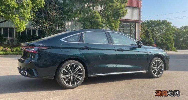 小轿车油箱一般多少升