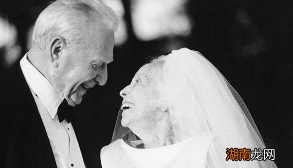 理智与情感的人物介绍