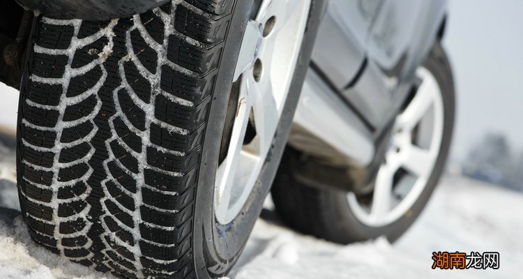 刚换的轮胎能不能上高速