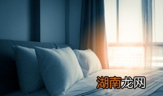 床垫底部发霉了上面没事怎么解决 床垫底部发霉了的解决方法