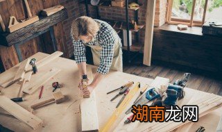 木头桌面烧黑一小块如何修复 木头桌面烧黑一小块修复方法