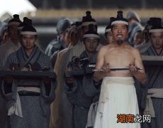 光着身子,口中含玉,披麻戴孝 古人投降为何要那么做