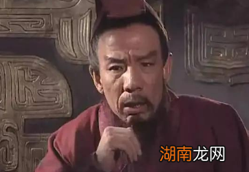 同为托孤大臣，诸葛亮与李严之间有什么矛盾？