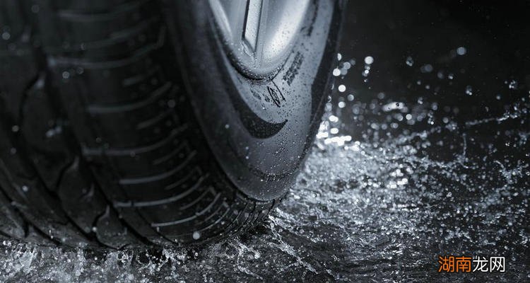 轮胎在水里泡一天有事吗