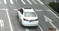 开车走错了走到对向车道扣几分