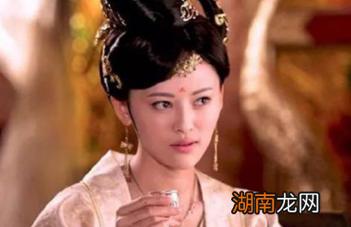 安乐公主亲手毒死了疼爱她的父皇,她为什么要这么做?