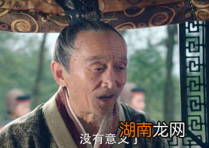 贾诩换了好几个主公,为何能一直稳居高位?