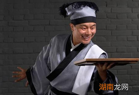 古代饭店服务员都叫店小二吗 他们被叫做店小二的原因是什么