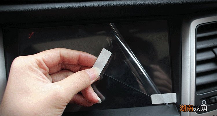 车衣膜刮花了怎么办