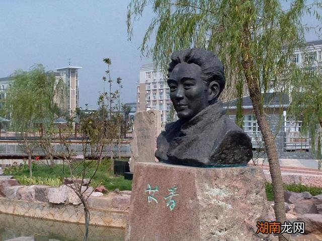 简言的夏冬百度百科电台情感读文素材