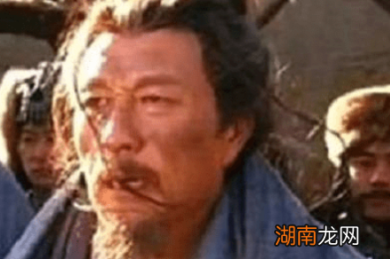 宋朝灭亡的时候,有哪些人最开始投靠了敌人呢?