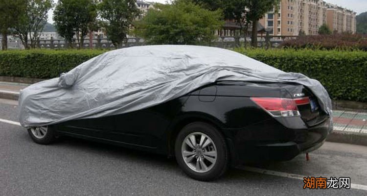 铝膜车衣和牛津布车衣优缺点