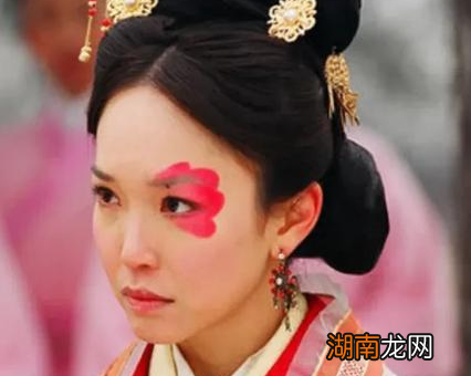 晋武帝明明有二十几个儿子 晋武帝为何会把皇位传给傻儿子