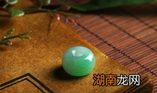 翡翠山水牌子寓意 翡翠山水牌子寓意是什么