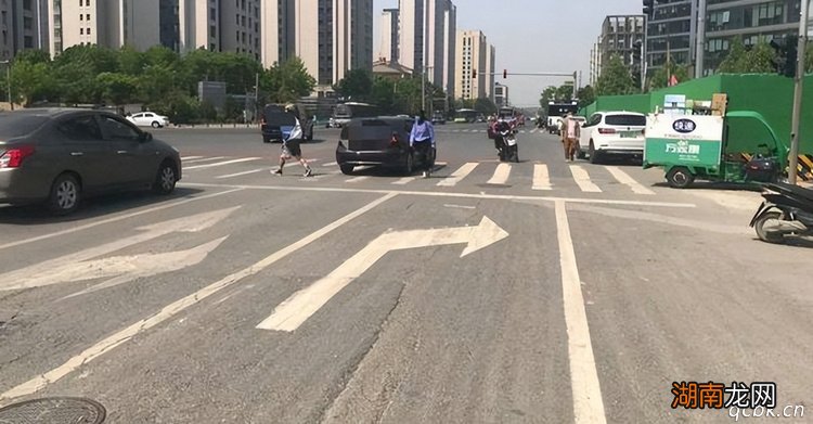 直行道右转一定会被拍吗